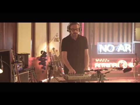 No Ar: Best Youth - Mirrorball