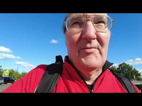 MongoTV_9072 - MIN GÅTUR - Del 2 - Cykler Til LIDL og Sælger Flasker og Handler En Flot Sommeraften