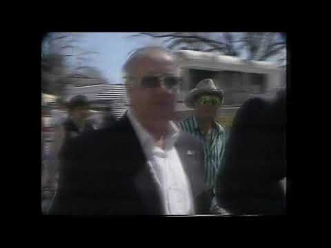 Arrivals to the 1987 VFL Grand Final - Stephen Kernahan, Bob Hawke, Molly Meldrum