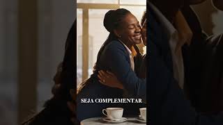 Sociedade boa não é espelho. É encaixe.