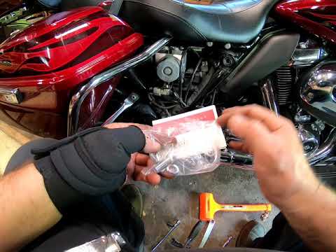 2017 Street Glide Kuryakyn Passenger Floor Boards and Adjustable Bracket Install