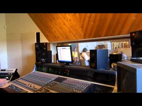 Vlog: Recording Studio!