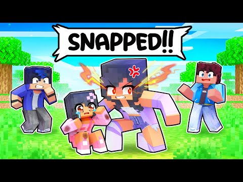 Aphmau SNAPPED in Minecraft!