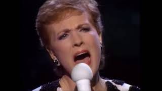 Julie Andrews "Come Rain Or Come Shine" Live 1989