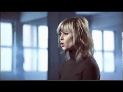 Bertine Zetlitz - Electric Feet feat Samsaya (videoclip oficial) 2012