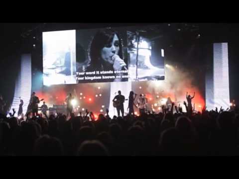 Hillsong - Cubierto por las aguas (Beneath the waters)