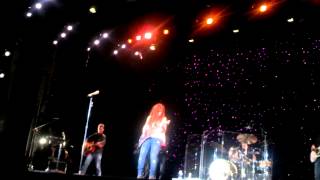 my give a damn&#39;s busted Jo Dee Messina