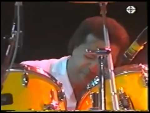 Tony Williams drum solo – 1992 Tony Williams w. Herbie Hancock - Switzerland 1992 -