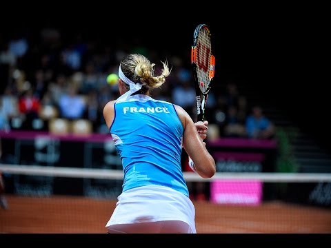 Highlights: Kristina Mladenovic (FRA) v Richel Hogenkamp (NED)