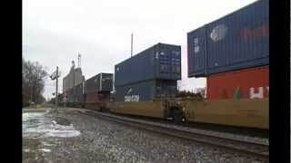 preview picture of video 'CSX Q149 Enters North Baltimore Intermodal Yard - 2/23/2013'