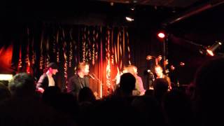 Knutsen &amp; Ludvigsen &quot;Gammel negermarsj&quot; med Jenny Jenssen &amp; Mark Steiner