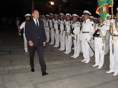 Тържествена заря-проверка доведе в Тутракан президента Румен Радев