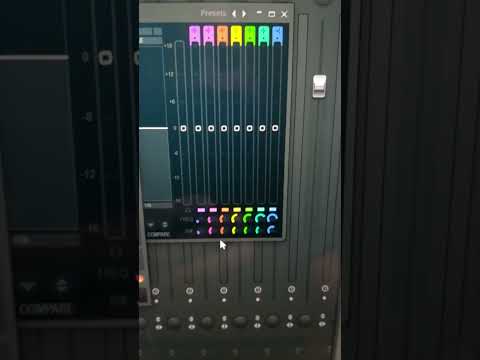 Jak zrobić MIEJSCE DLA 808 i STOPY w bicie? *bez kompresji side-chain* #shorts