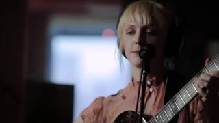 Laura Marling - &quot;Wild Fire&quot; // The Bluegrass Situation