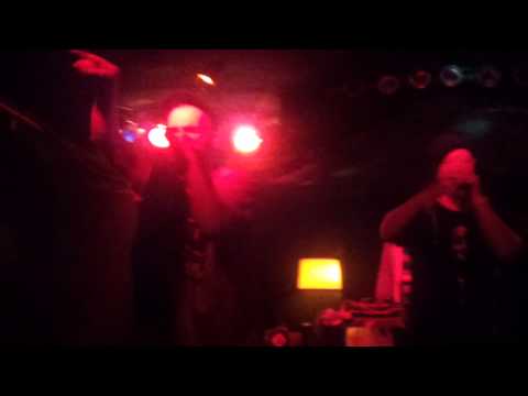 LERAM, DeeLah & AKA-DEE - SPIEßBRATENBRÖTCHEN (LIVE / 01.02.2014)