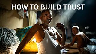 Download lagu Stop Taking Photos of Strangers Like a Creep mp3 Download lagu Stop Taking Photos of Strangers Like a Creep mp3