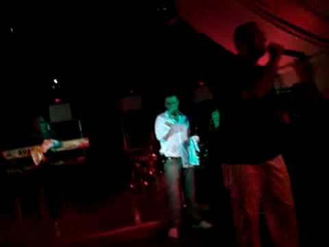 Sud Sound System -09 Catanzaro 6senso - Saro qui!!! Bellissimo live