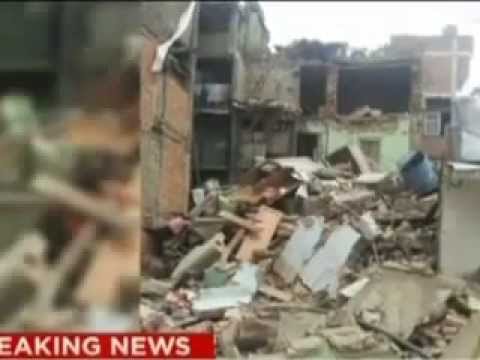 Moments Caught on Camera   Nepal quake 7,9 magnitude tremor hits near Kathmandu Horrific, the world