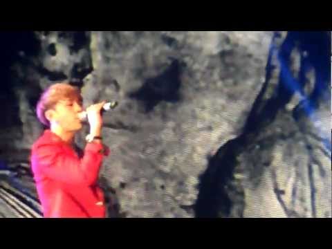 120303 Beast Singapore Beautiful Show - Junhyung Solo Living Without You