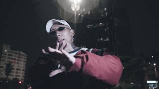 Visión Nocturna Lyrics English Translation