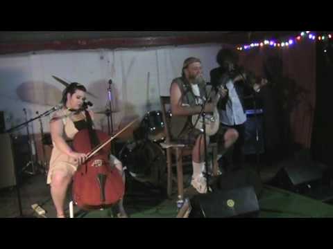 Trains That Can Fly (Tomas Garreton) - The Bandini Mountaineers