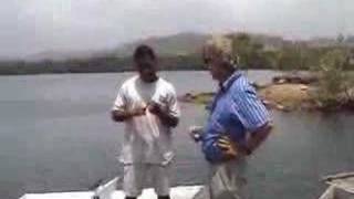 preview picture of video 'Bootless Bay, Port Moresby PNG'