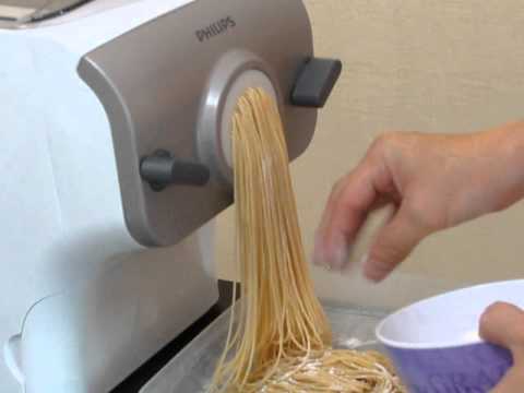Philip Noodle Maker - HR2365 Making Ramen