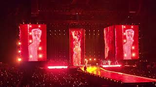 Download lagu Shakira - La Tortura (Las Mujeres Ya No Lloran Tour) Live in Houston,Tx mp3