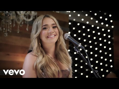 Kat Luna - Happiest I've Ever Been (Live Performance Video)