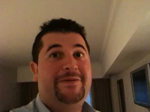 Qik - Large surprise in the room... by Sam Neves