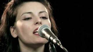 Carina Round acoustic &quot;Spanish Burn&quot; Stripped Down Live