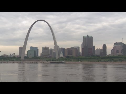 Retired radio legend Charlie Brennan made a difference in St. Louis