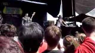 HIT ME -THE SOUNDS LIVE