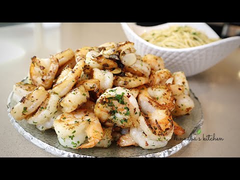 Garlic Butter Shrimp Recipe - quick & easy garlic shrimp