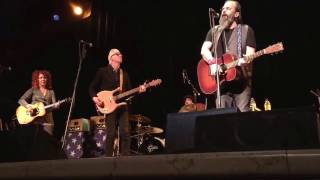 Steve Earle & the Dukes "Goodbye's All We Got Left" (NYC Town Hall, 5 December 2016)