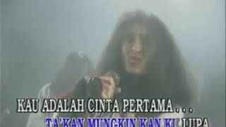 Download lagu Garby - Cinta Pertama mp3