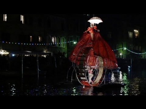 Venice carnival means costumes and masks