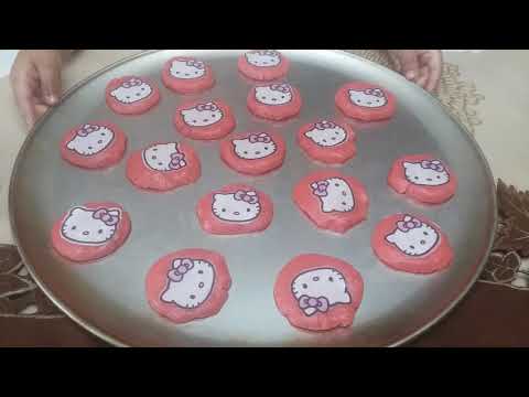 Baking Hello kitty cookies🎀
