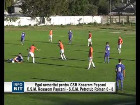 Meciul de fotbal CSM Kosarom - SCM Petrotub Roman: 0-0