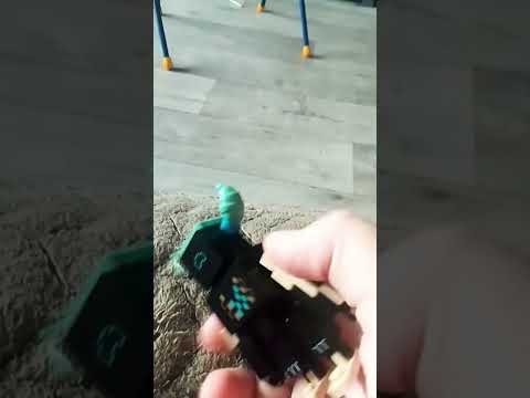 варден из Майнкрафта 1.19 фигурка lego