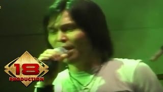 Download lagu Dewa 19 - Laskar Cinta (Live Konser Slawi 2008) mp3 Download lagu Dewa 19 - Laskar Cinta (Live Konser Slawi 2008) mp3