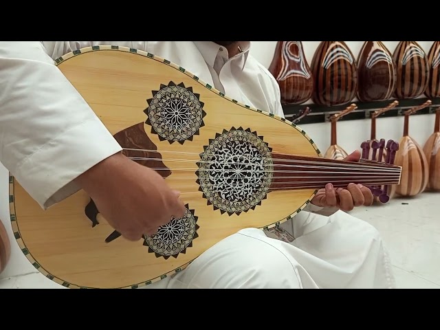 متوفر الحجز المسبق فقط عود موسيقي احترافي سوبر لوك...