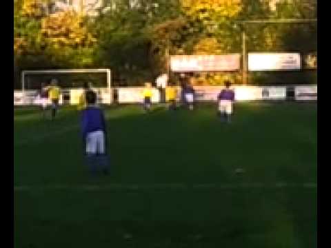 Bruse Boys F2 - Ouwerkerk F1 (27-10-2012)