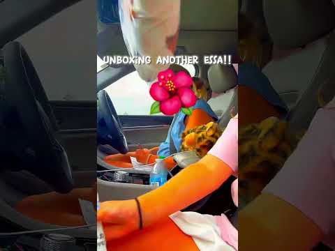 UNBOXiNG MY SECOND ESSA?!?!😱🌺🌴🍉🌷🍃 #cute #essa #puppy #summer #preppy