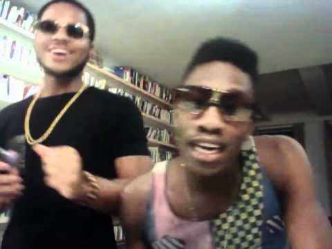 Dash me da ting! Dee Moneey lol