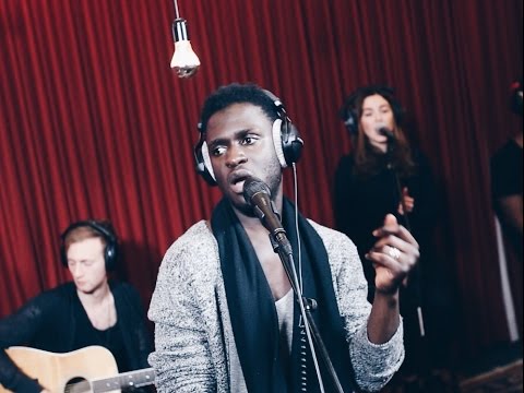 Studio Brussel: Kwabs - Walk (live)