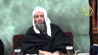 خلاف بين الاب والام وماذا يفعل الابن لفضيلة الشيخ مشهور بن حسن image