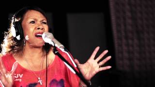 Candi Staton - "I Ain't Easy to Love" (Live at WFUV)