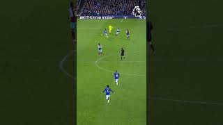 Wayne Rooney scores from halfway line