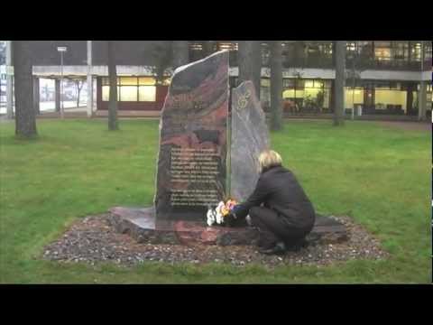 Kari Tapion muistomerkin korjaus